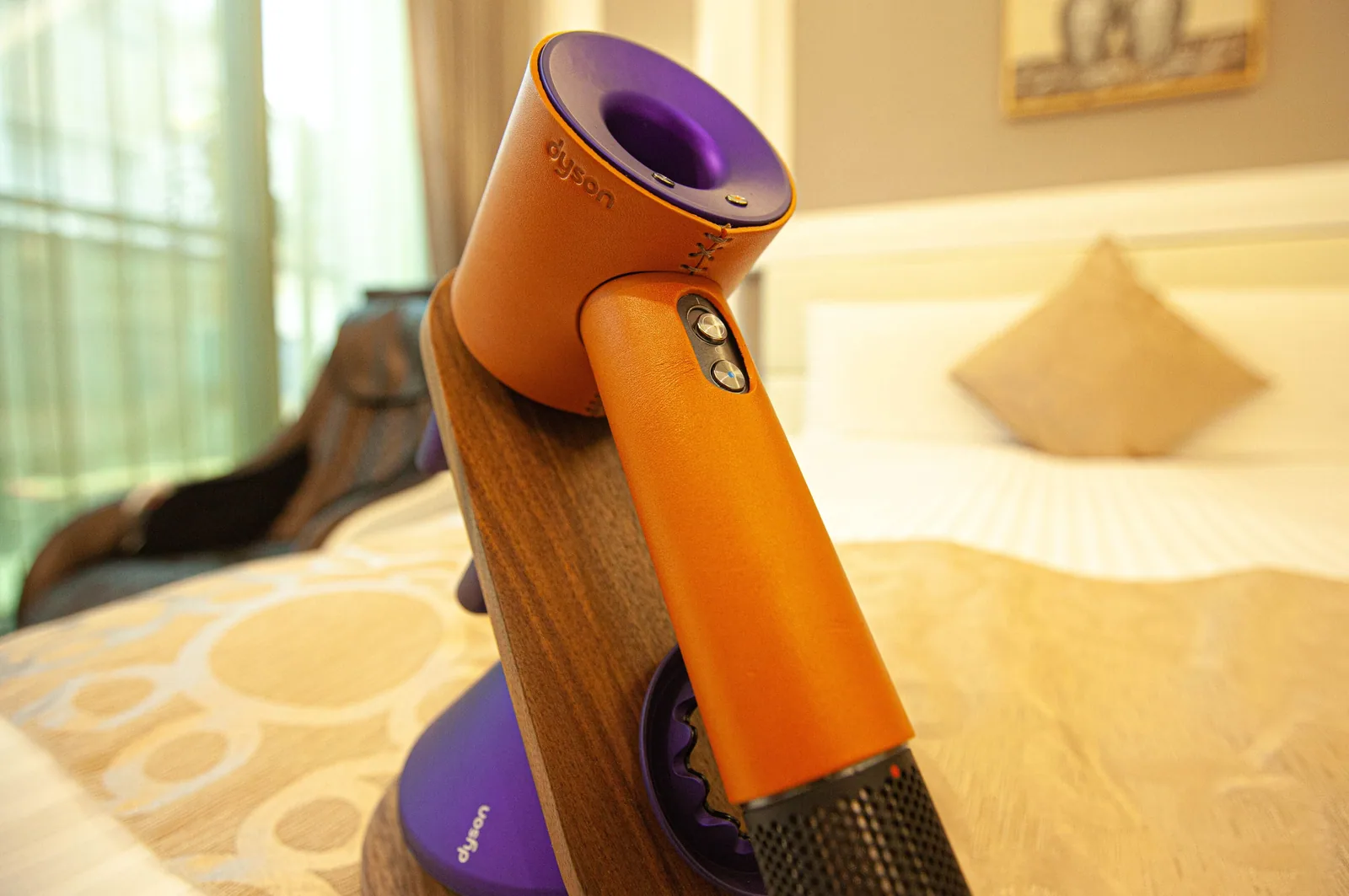 吹風機是 Dyson
